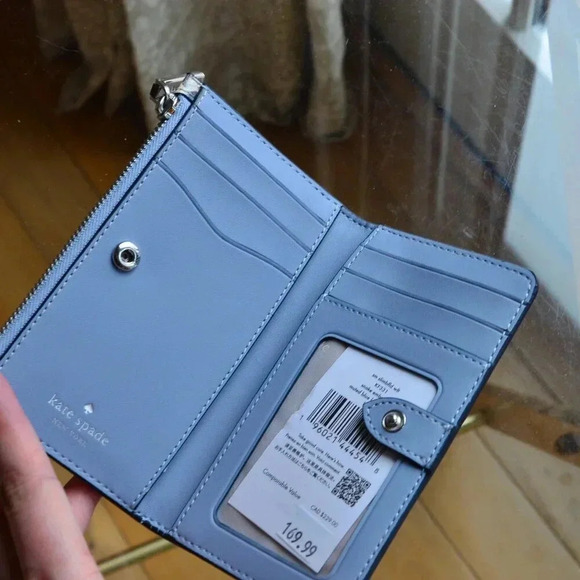 Kate Spade KF331 Leila Small Slim Bifold Wallet - Picture 4 of 7